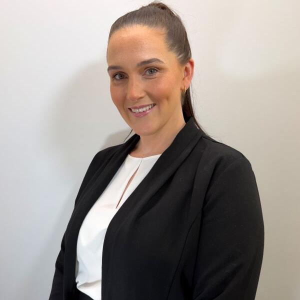 Emma kenny Broking Advisor